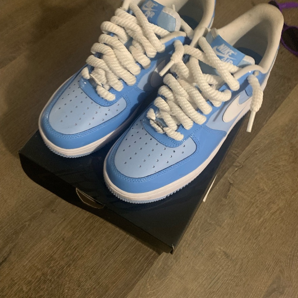 Nike Blue and White Sneakers Classic Design